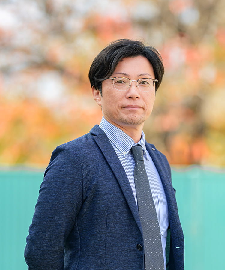 社会福祉士・横田 一也さんの顔写真